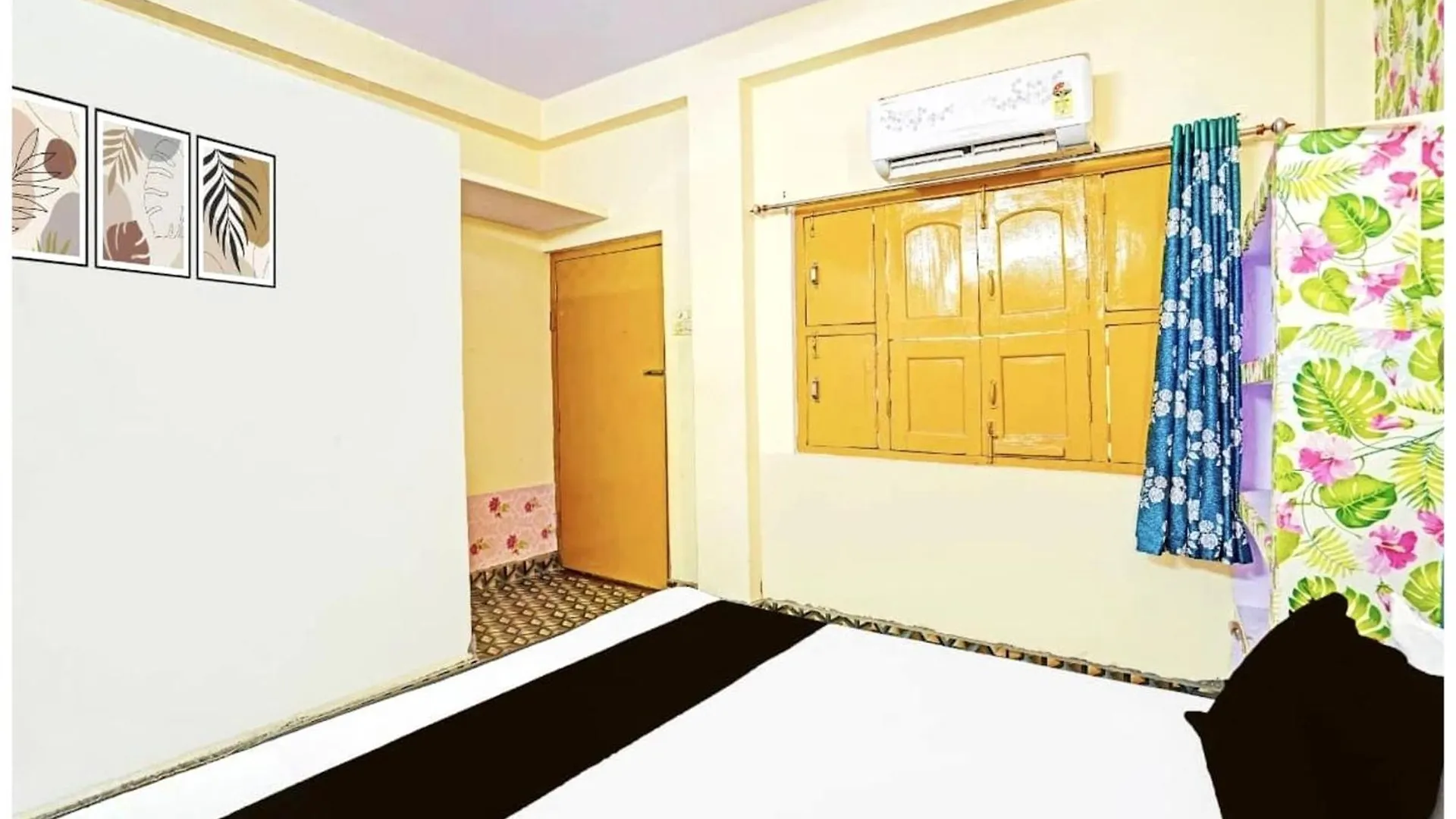 Hotel Kashi Family Stay # Near Kashi Vishwanath Temple - Free Wi-Fi And Parking - A Premium Hotel Varanasi 4*,  India