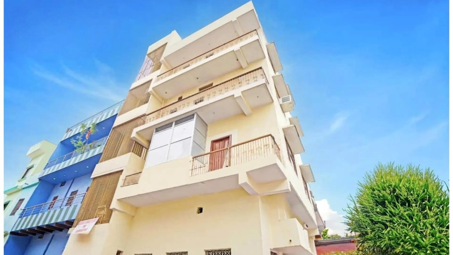 Hotel Kashi Family Stay # Near Kashi Vishwanath Temple - Free Wi-Fi And Parking - A Premium Hotel Varanasi