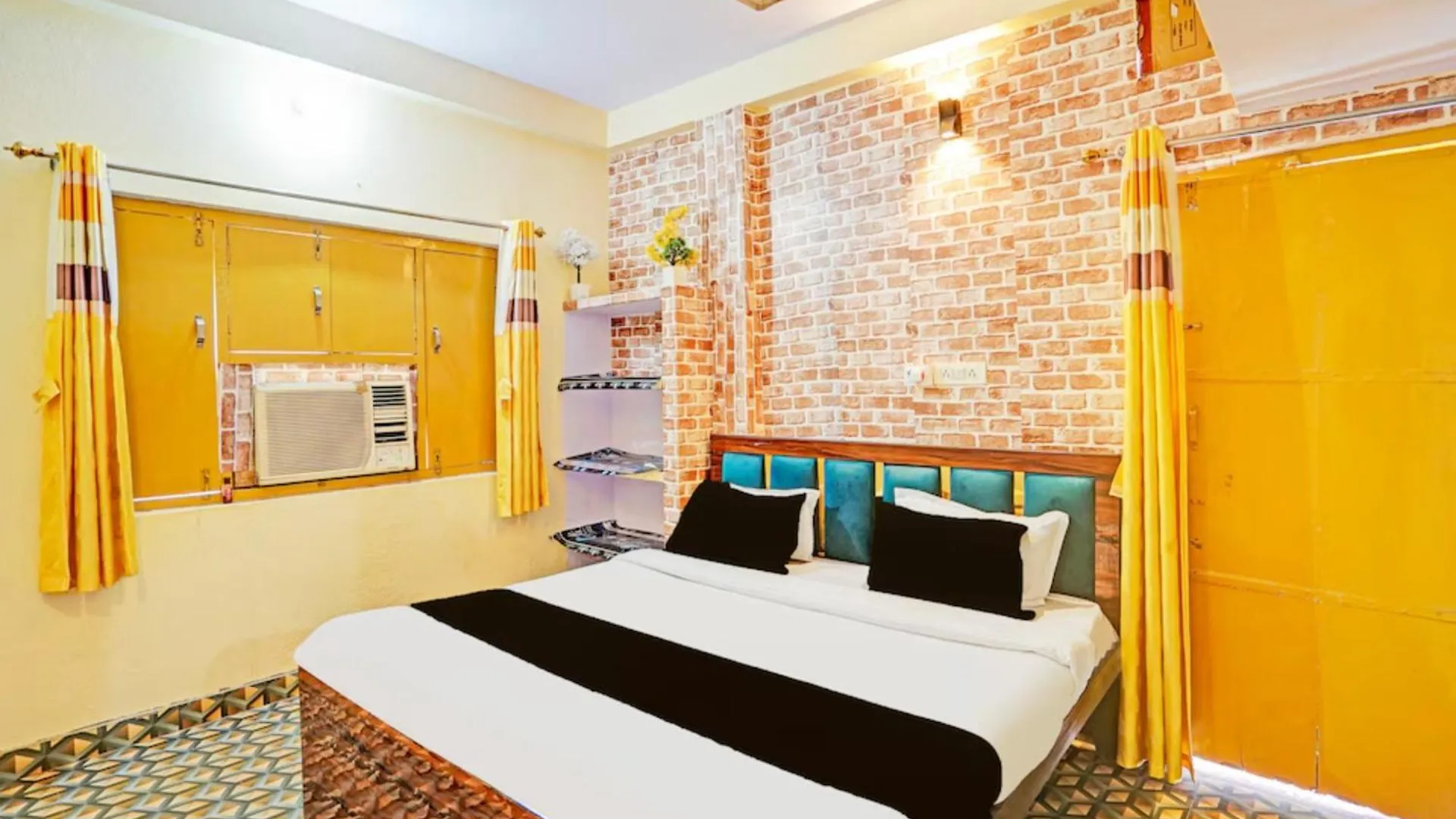 Hotel Kashi Family Stay # Near Kashi Vishwanath Temple - Free Wi-Fi And Parking - A Premium Hotel Varanasi