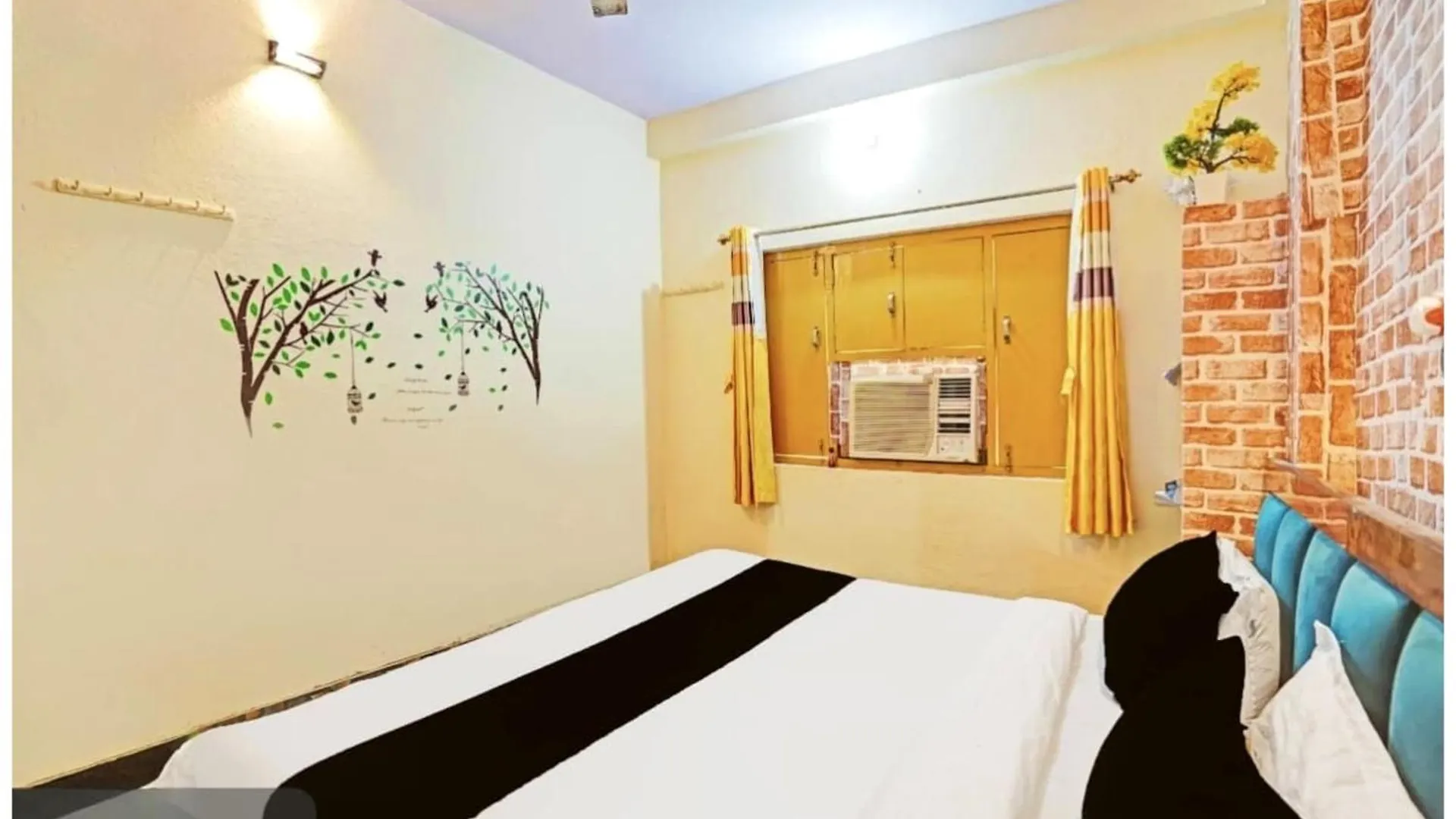 Hotel Kashi Family Stay # Near Kashi Vishwanath Temple - Free Wi-Fi And Parking - A Premium Hotel Varanasi
