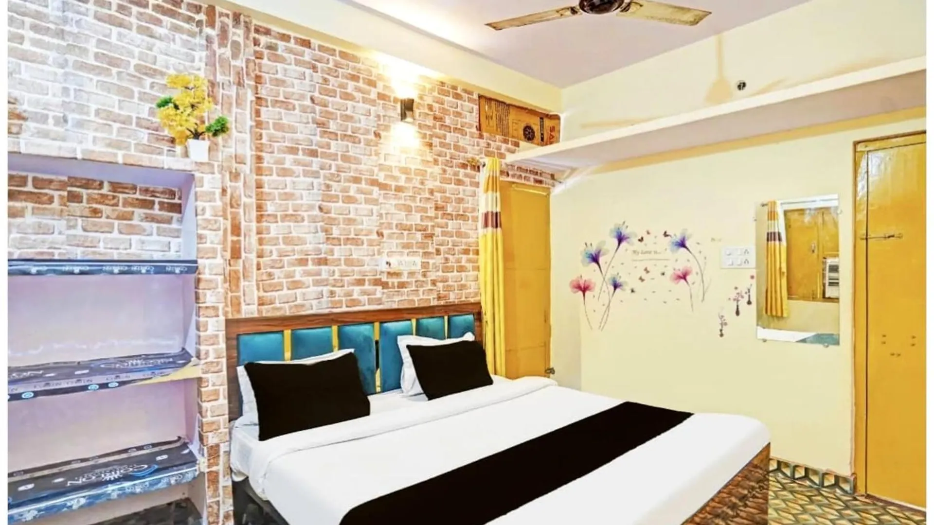 Hotel Kashi Family Stay # Near Kashi Vishwanath Temple - Free Wi-Fi And Parking - A Premium Hotel Varanasi